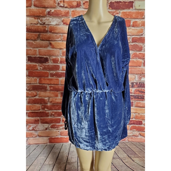 On The Road Blue Velvet Mini Dress S, M, L NWT - Picture 3 of 3